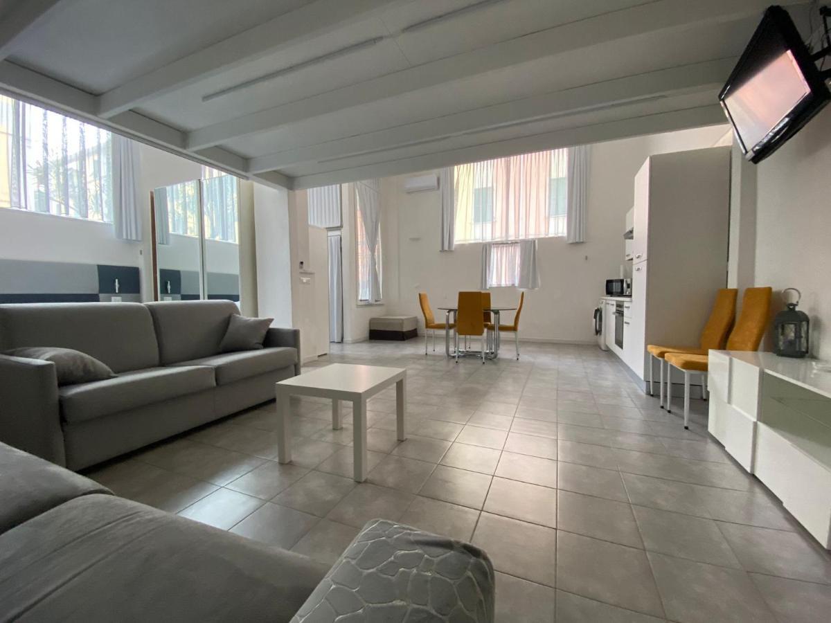 La Via Lattea Apartment ลาสเปเซีย ภายนอก รูปภาพ