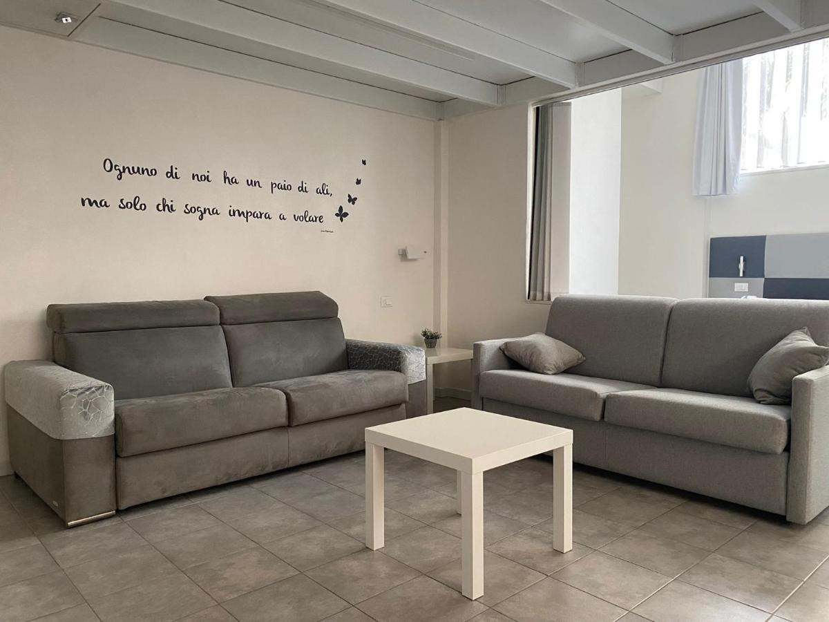La Via Lattea Apartment ลาสเปเซีย ภายนอก รูปภาพ